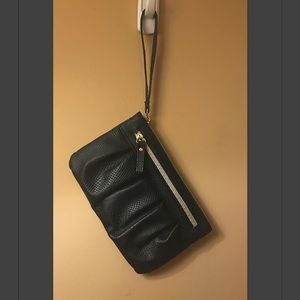 🖤Roomy 💫Little 💫Wristlet🖤